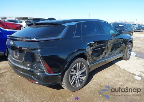 2024 Cadillac Lyriq Luxury W/1Sc from USA, damaged, VIN 1GYKPPRL7RZ141502